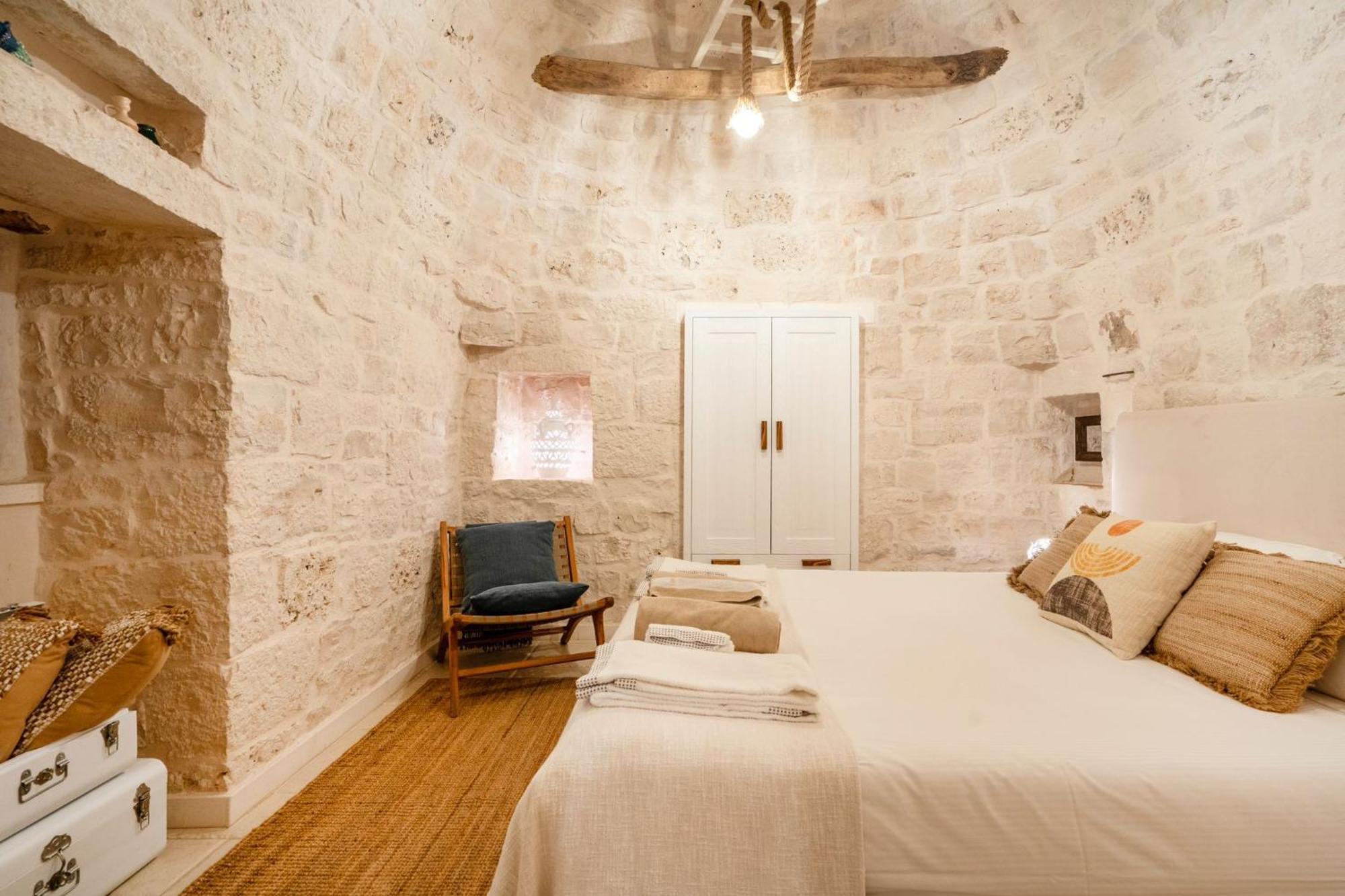 Trullo Perla Greta - Luxury Country Villa & Private Heated Pool Alberobello Dış mekan fotoğraf