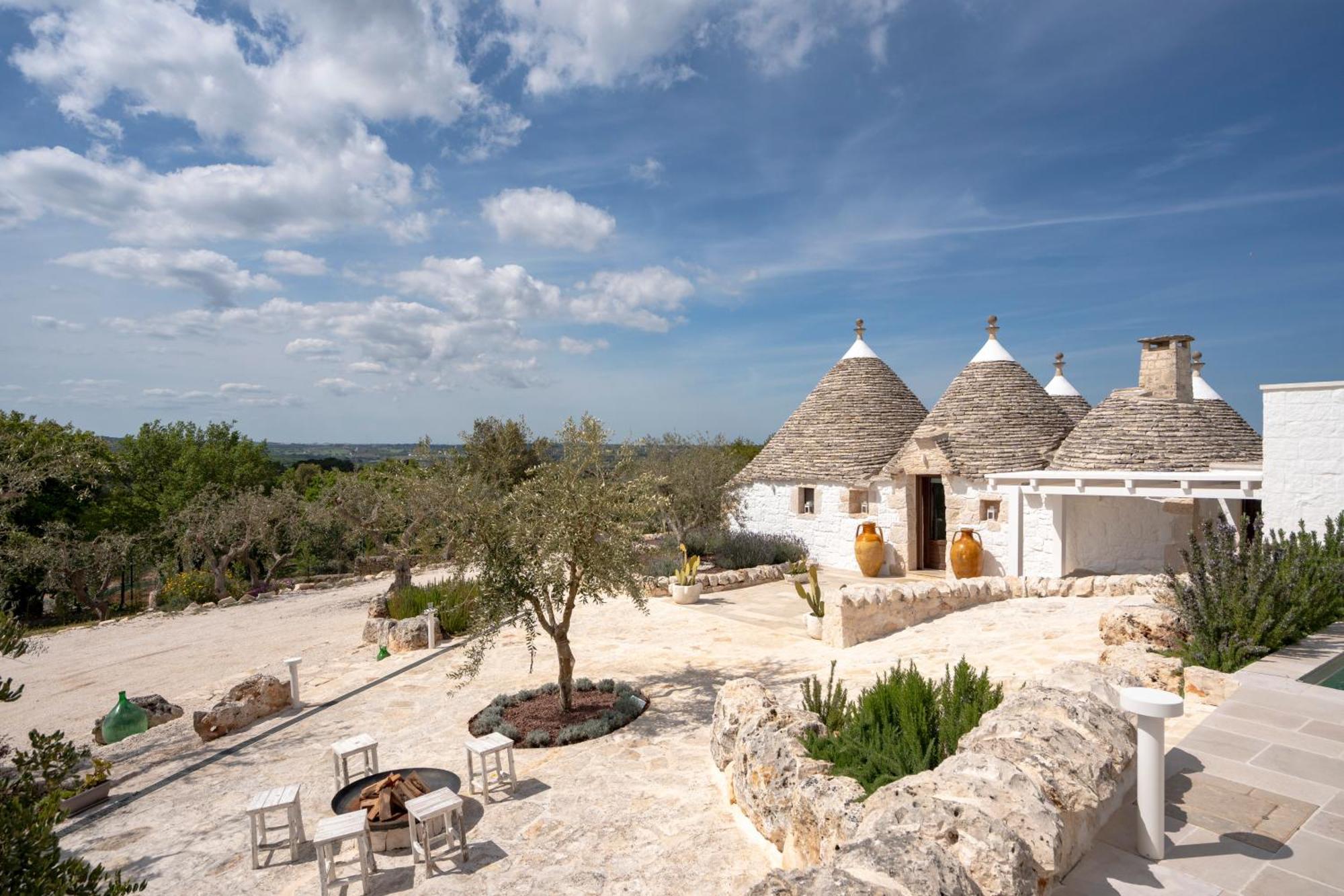 Trullo Perla Greta - Luxury Country Villa & Private Heated Pool Alberobello Dış mekan fotoğraf