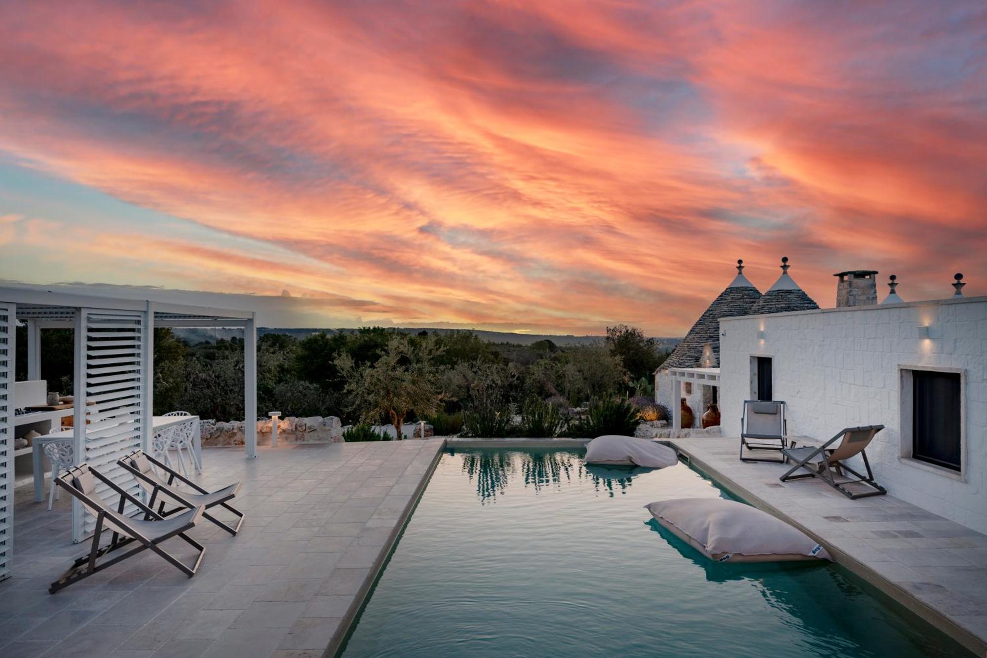 Trullo Perla Greta - Luxury Country Villa & Private Heated Pool Alberobello Dış mekan fotoğraf